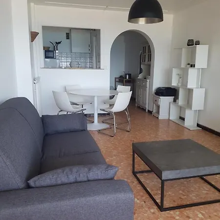 2 Pieces Terrasse Front De Mer Apartment